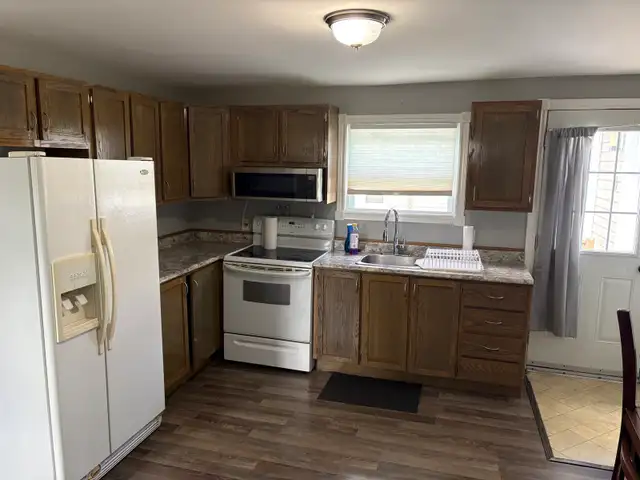 Bright and Spacious 2-Bedroom Apartment – Deer Lake
