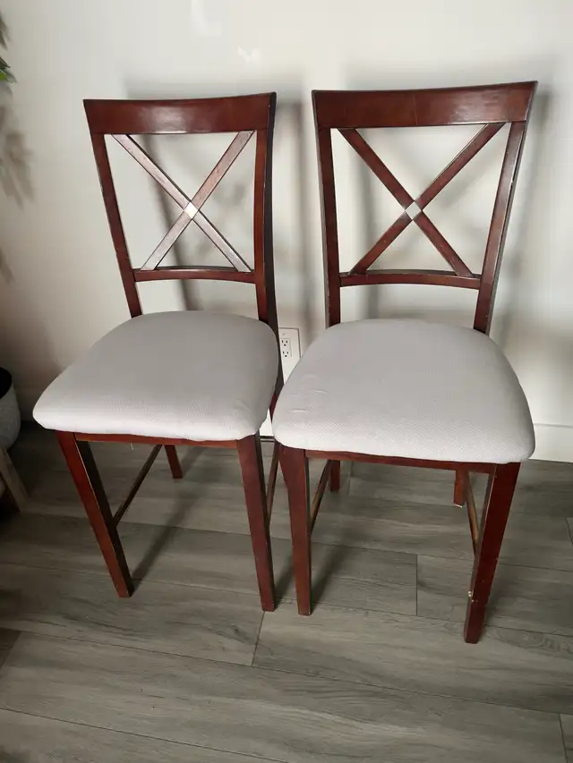  Two Bar Chairs in Chairs & Recliners in Edmonton - Image 10