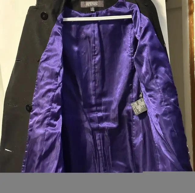 Black double breasted pea coat sz S in Women's - Tops & Outerwear in Mississauga / Peel Region - Image 7