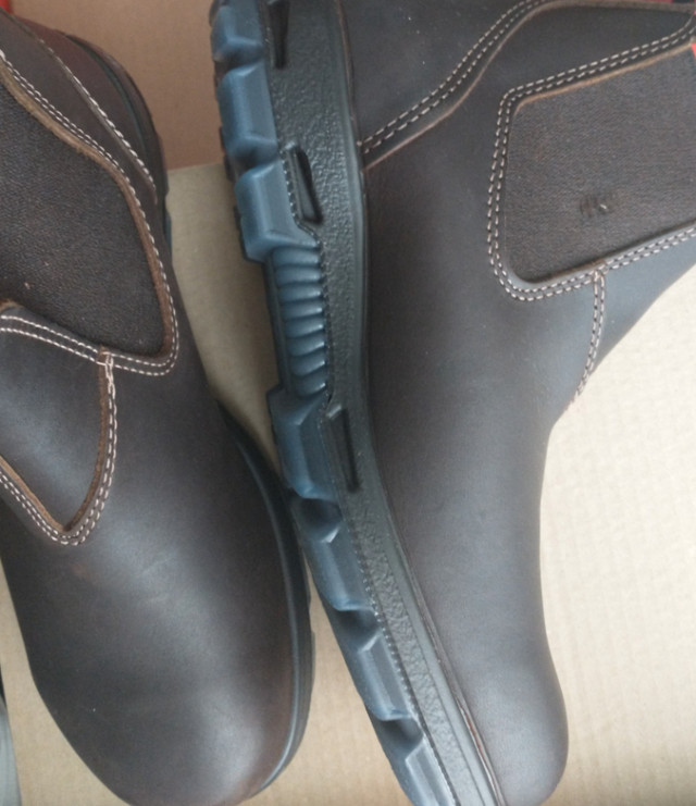 Unisex Boots in Men's Shoes in Kitchener / Waterloo - Image 4