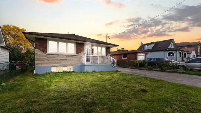 Detached Bungalow for Lease