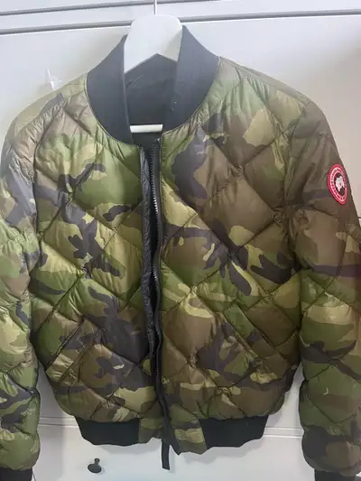 CANADA GOOSE BOMBER JACKET WOMEN, View more