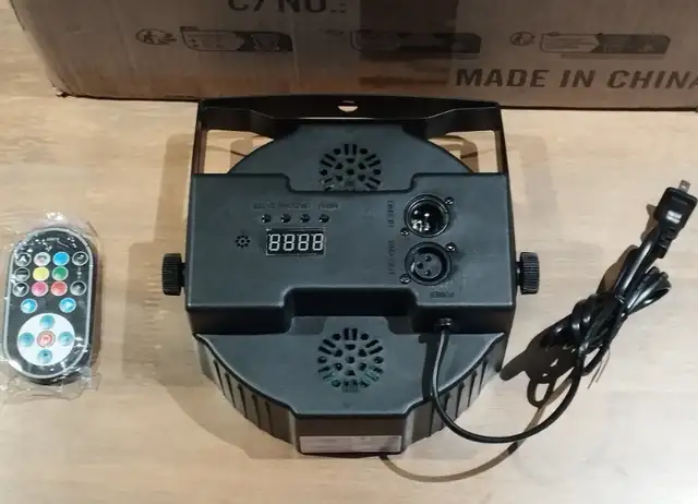 Brand new unbranded RGB led par stage lights w/ wireless remote in Other in Mississauga / Peel Region - Image 3