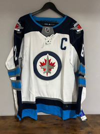 NEW Winnipeg Jets Jersey with embroidered logos  (men’s large)