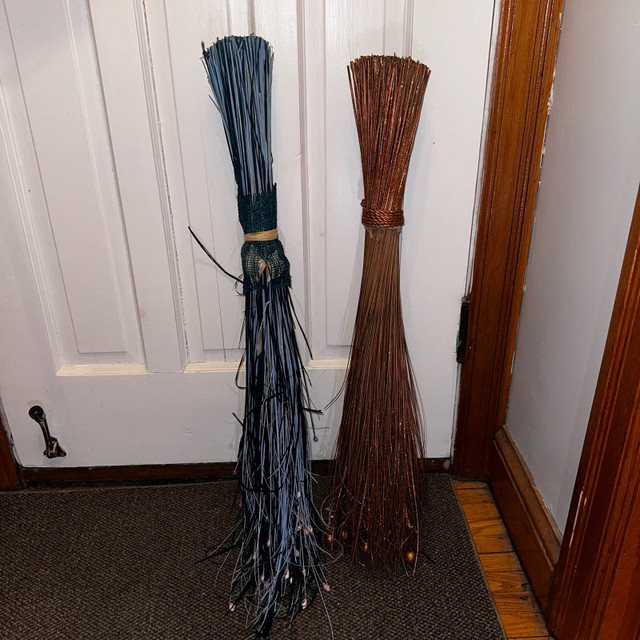 Faux reed bundle or besom  in Home Décor & Accents in Oshawa / Durham Region