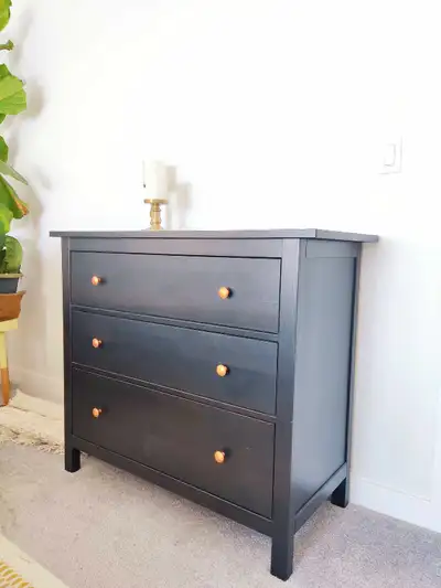 3-drawer chest, black-brown, 108x96 cm (42 1/2x37 3/4 ") Like new condition. Knots are rustic gold....