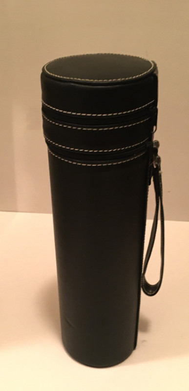 Wine bottle x1 tube style carrier in Storage & Organization in City of Toronto