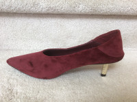 Size 8 / 38 - St. Sana Kitten Heeled Pumps / Shoes