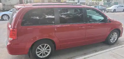 143,000kms Leather interior Heated seats Heated Steering wheel Air tilt cruise Power windows locks m...