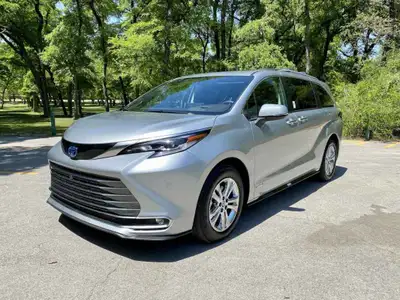 Ottawa to Toronto, Ottawa to Montreal - Private Pickup & Drop-Of, View more