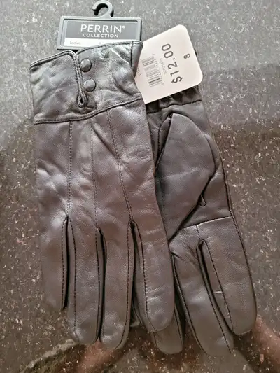 NEW LADIES BLACK LEATHER GLOVES, View more