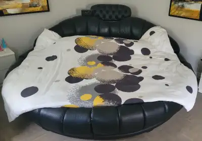 9ft ROUND BED, comes with mattress, but NOT the sheets, View more