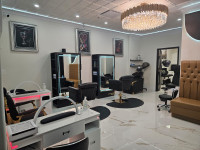 Luxury Beauty Room, Hair & Nail chairs for Rent