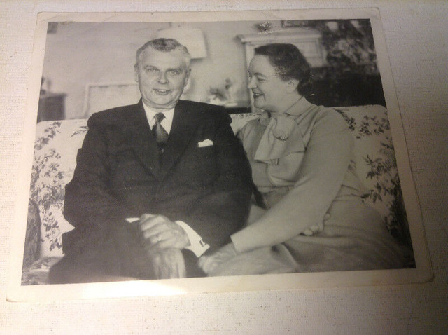 Photo Autograph Canada Prime Minister John Diefenbaker and his W in Arts & Collectibles in Vancouver - Image 2