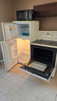 Fridge Stove Microwave 