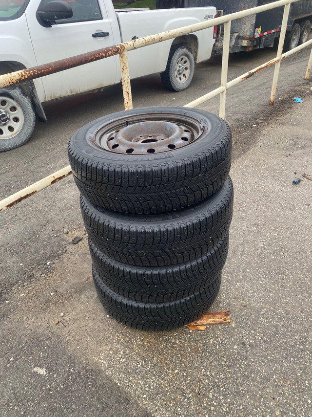 215/60 R16 winter tires  in Tires & Rims in Kitchener / Waterloo - Image 3
