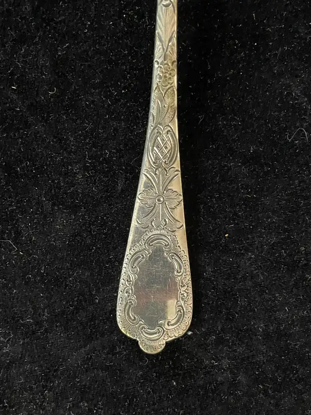 Vintage Birks Serving Spoon  in Arts & Collectibles in City of Toronto - Image 3