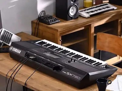 Yamaha PSR-SX920 arranger / Workstation, View more
