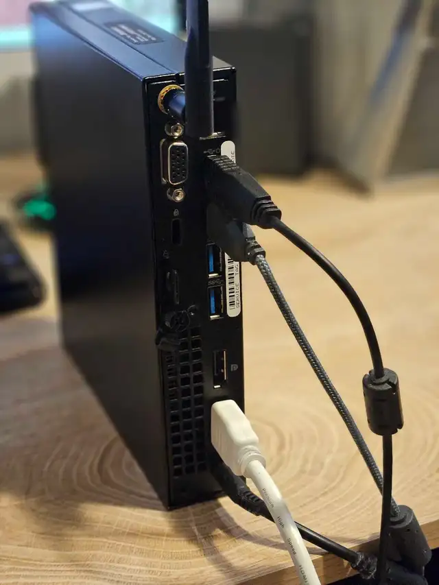 Dell Optiplex 3040 Samsung SSD 250 win11  in Desktop Computers in Oakville / Halton Region - Image 5