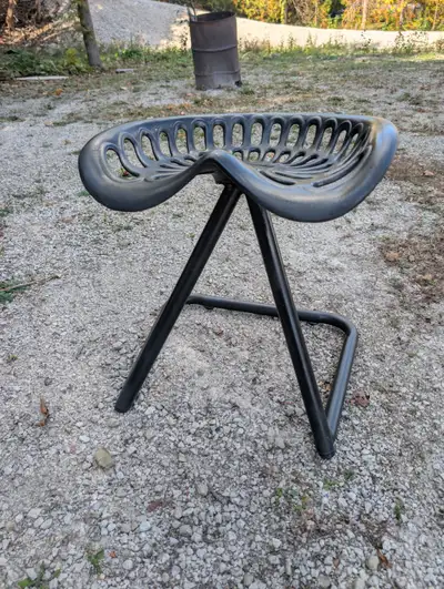 Cast Aluminum tractor style seat/chair, View more
