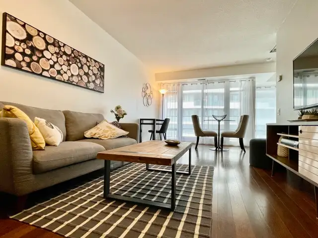 Available April 15 – Furnished Condo Yonge & Eglinton ️ Short &