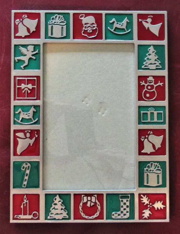 Pewter Christmas Picture Frame in Home Décor & Accents in Edmonton - Image 2