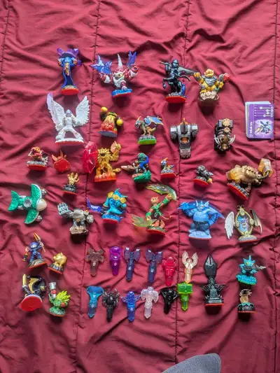 SELLING SKYLANDERS LOT , View more