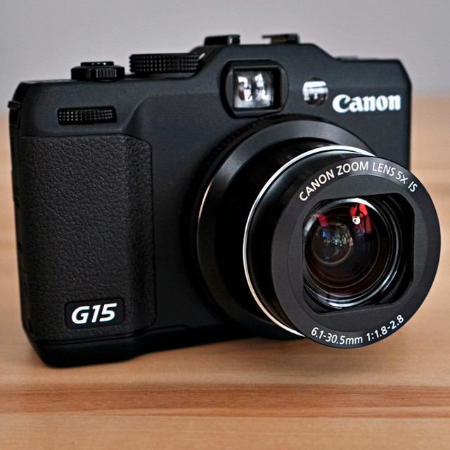 Canon PowerShot G15 - 12.1 MP Camera + Case + extra battery in Cameras & Camcorders in City of Halifax