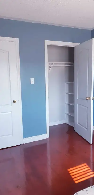 Room for rent in Newmarket