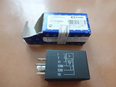 VW Volkswagen Windshield Wiper Relay, made by Vemo in Germany, part #191 955 531, brand new in box,...