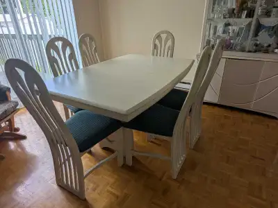 Table salle à manger avec vaisselier, View more