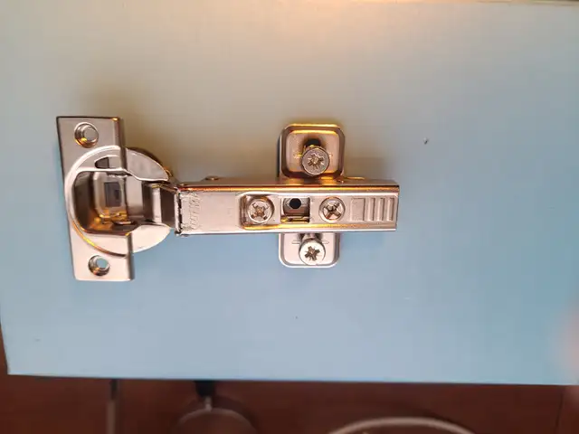 Cabinet hinges. Used. Various styles490890683535206403
