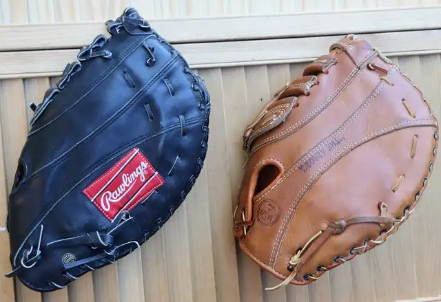 Right Hand First Base Gloves Rawlings Wilson Leather Baseball So in Baseball & Softball in Markham / York Region - Image 2