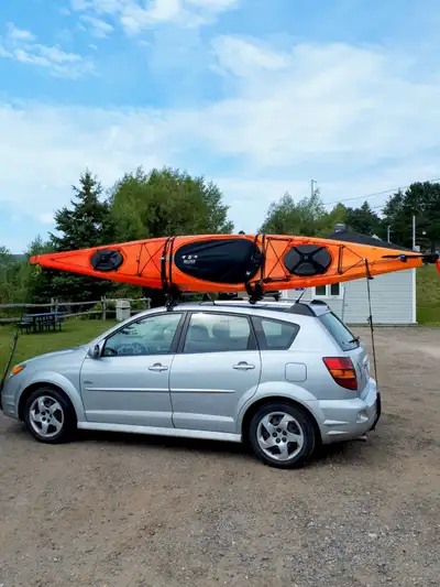 Mon dos ne me permettant plus d'en profiter, je me départi de mon kayak Necky Zoar de 14 pieds. Il e...