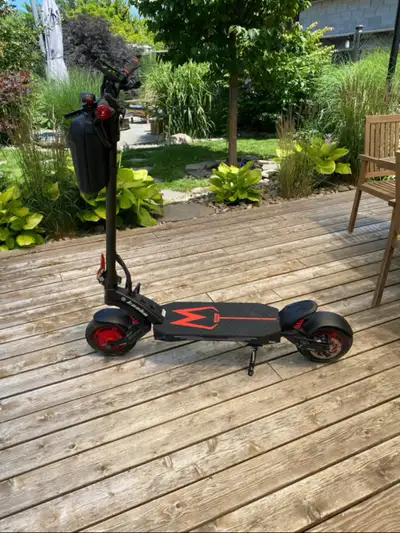 * Top Speed: 90km/hr (6 Different Speed Levels) * Motor Power: 2x 1100w motors *Battery: 60V 24Ah *C...