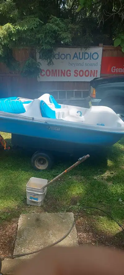 Like new Pelican pedal boat complete with four life jackets and an oar can deliver if possible only...