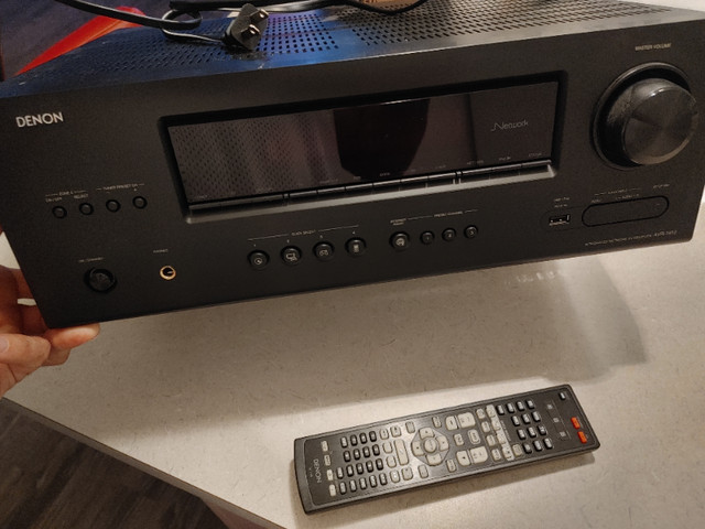 Denon amplificateur de son. Cinema maison, valeur 1000$ et plus dans Appareils électroniques  à Lévis