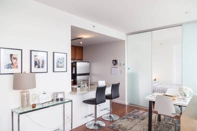 2 Bedroom 2 Bathroom for Rents (810sf) 2