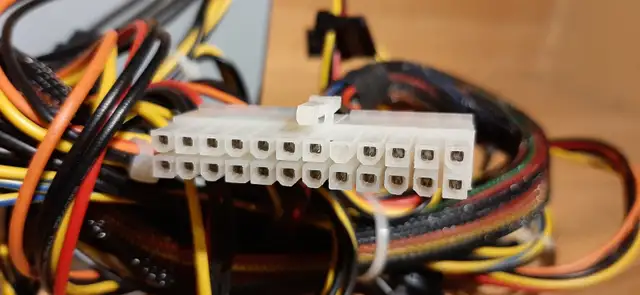 Power Supply d'ordinateur de gamer 750 Watts Très Silencieux in System Components in City of Montréal - Image 6