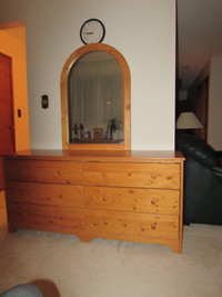 Bedroom set, Pine, 4 piece