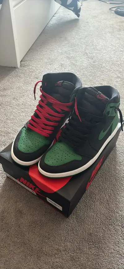 Air jordan 1 retro high pine green, View more