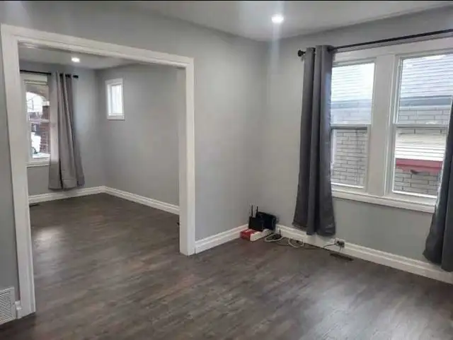 whole house for rent near University in Long Term Rentals in Windsor Region - Image 6