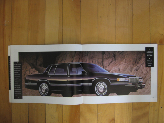 Catalogue de Cadillac 1991 dans Autres pièces et accessoires  à Ville de Montréal - Image 2