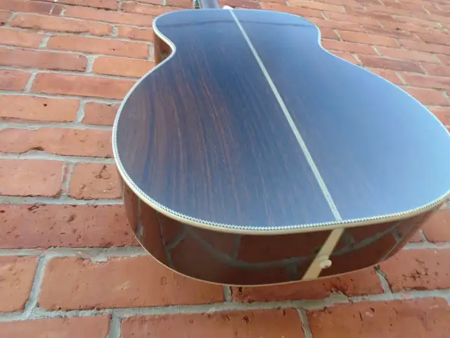 Eastman E40OM-TC guitar . B stock instrument in a mint condition in Guitars in Ottawa - Image 8