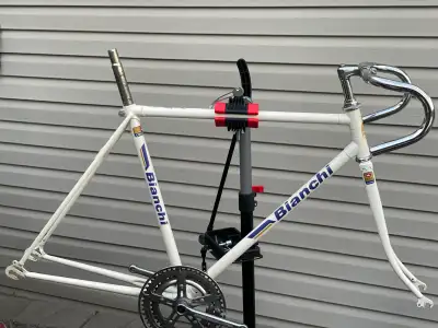 Bianchi vintage steel frame (Raleigh), View more