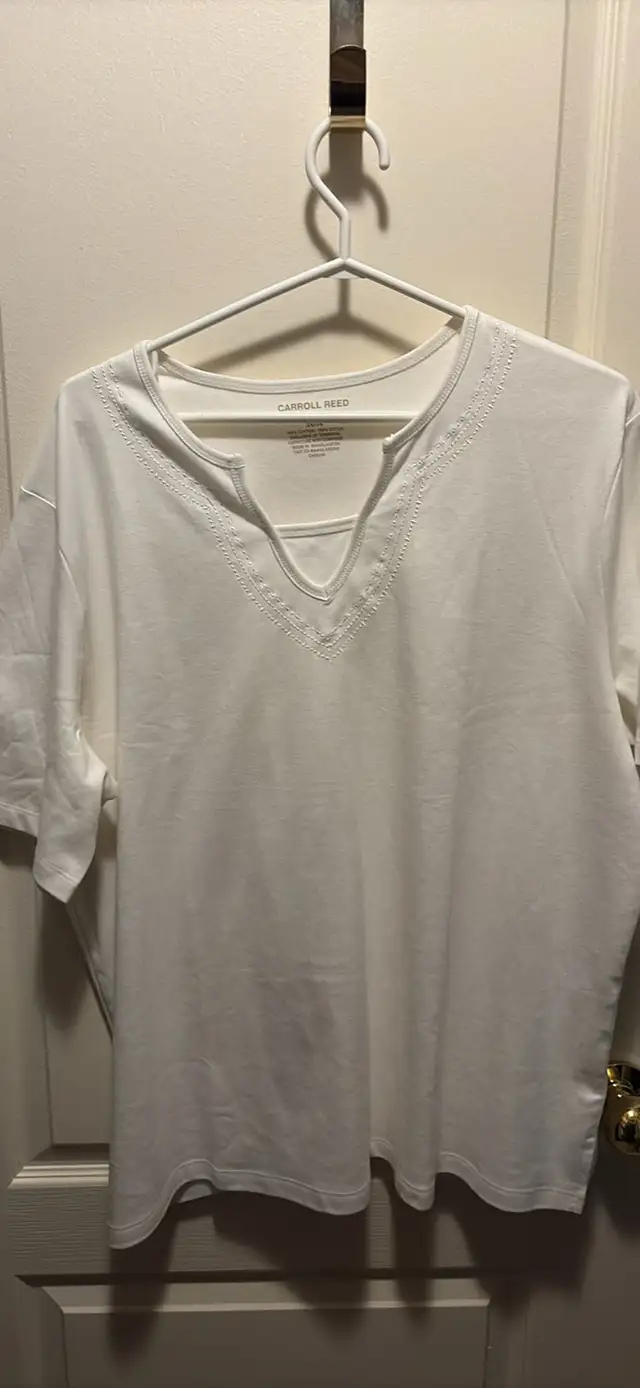Women’s 3x Short sleeve tops buy more save more in Women's - Tops & Outerwear in Oshawa / Durham Region - Image 4