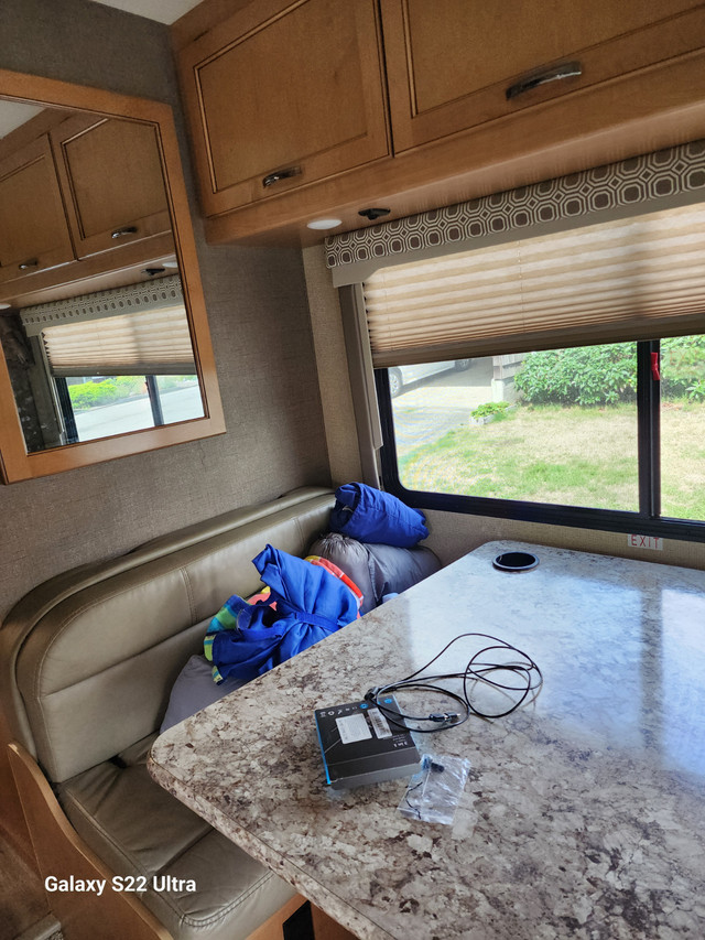 2018 Four Winds 22B excellent shape price drop,  in RVs & Motorhomes in Vancouver - Image 4