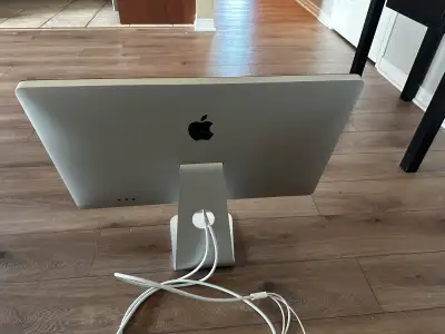 moniteur Apple display 27’’ état presque neuf, View more