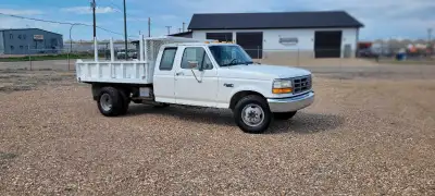 This 1 ton dually is ready for hauling your dirt, gravel,shingles etc. 10,500 gvw, , only 94 thousan...