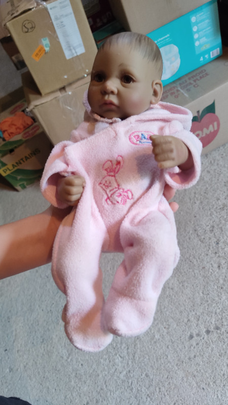 Poupée nouveau-né fille très réaliste - realistic newborn doll dans Jouets et jeux  à Laurentides - Image 2